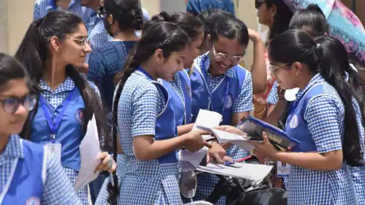 CBSE Admit Card download : 10वीं और 12वीं कक्षा के लिए जारी हुए एडमिट कार्ड